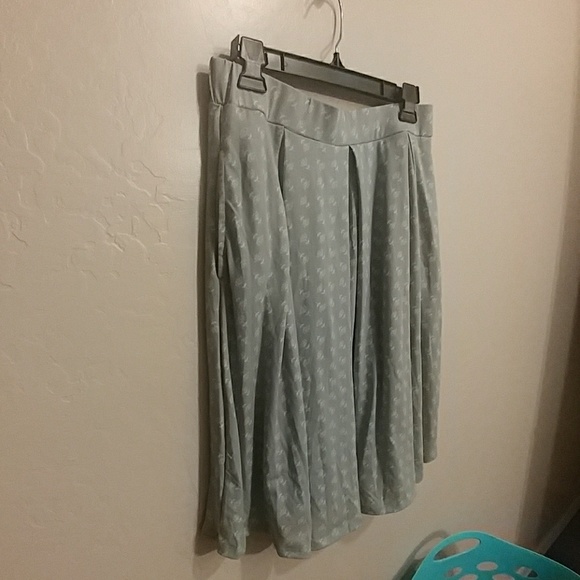 Skirt with pockets - Picture 2 of 2